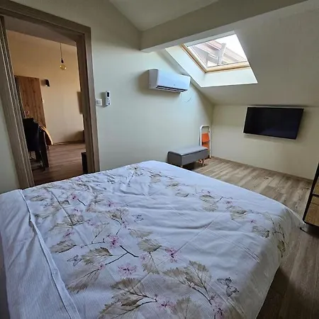Apartament Crown