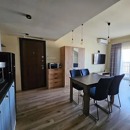 Crown Apartament *